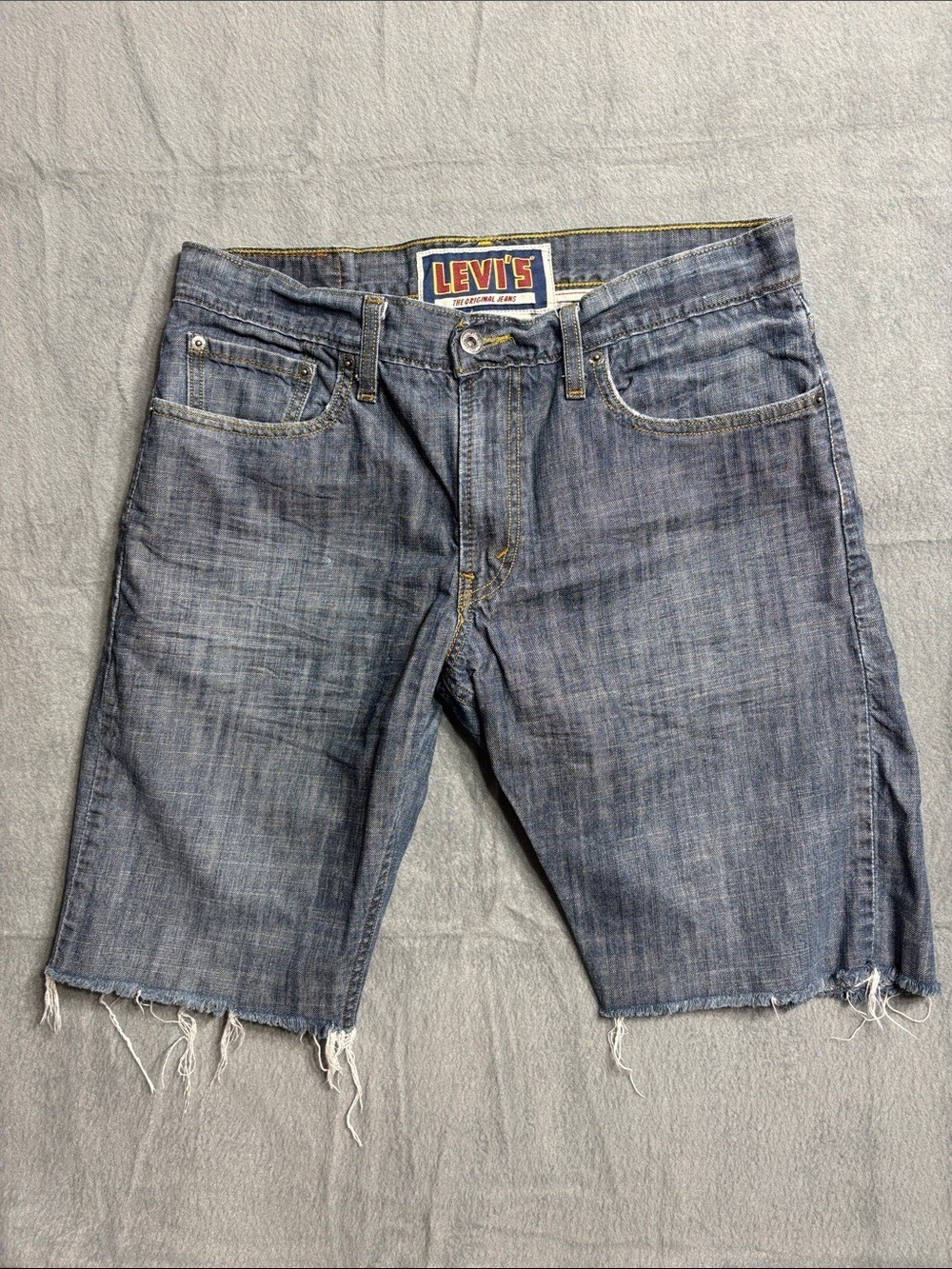 Levi's 514 Slim Straight Cutoff Shorts